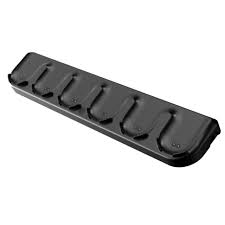 1× PMPN4660A Multi-unit Rapid Charger for charging up to six radios at once.